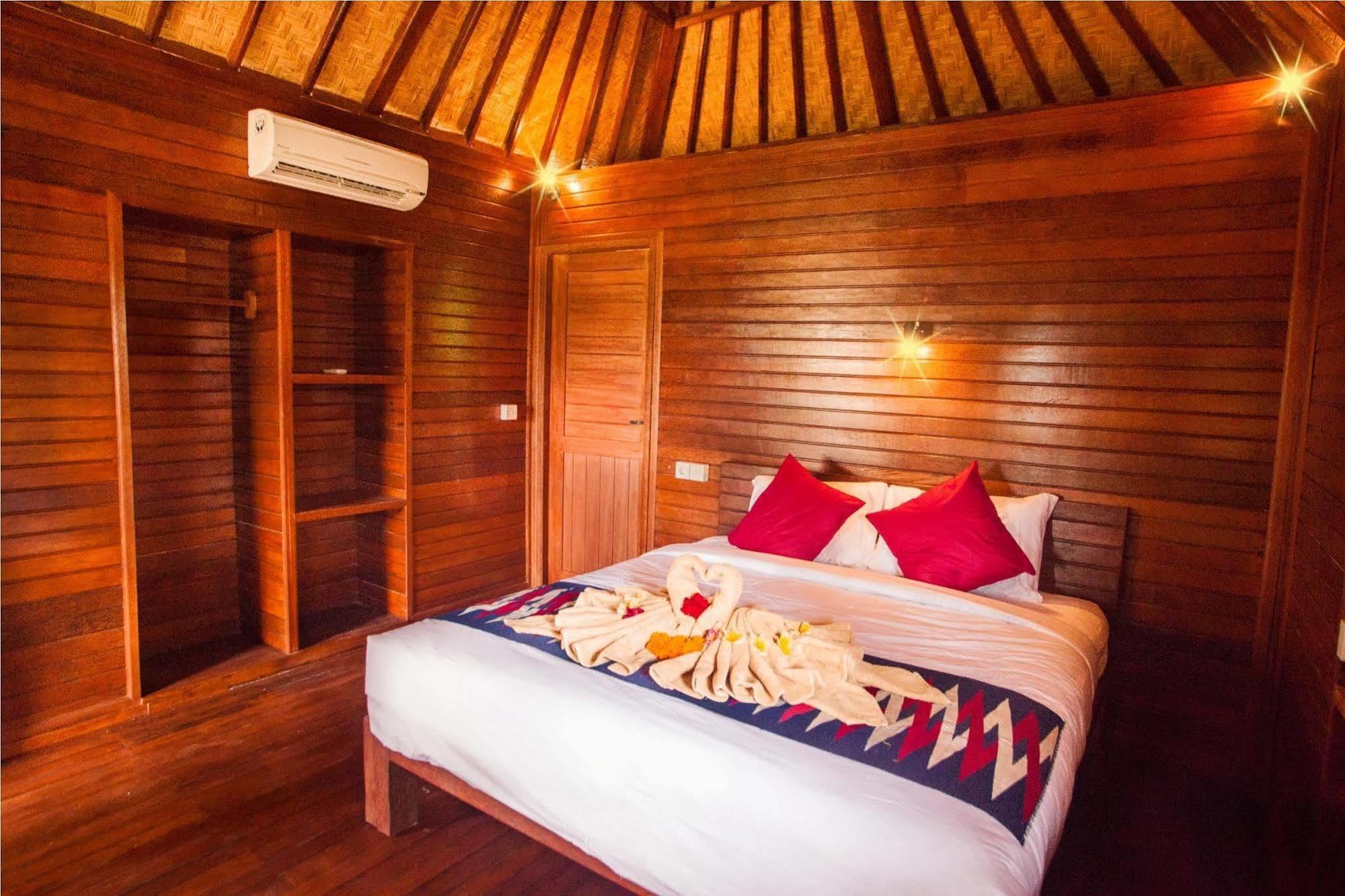 Starfish Lembongan Hotel Nusa Lembongan  Exterior photo
