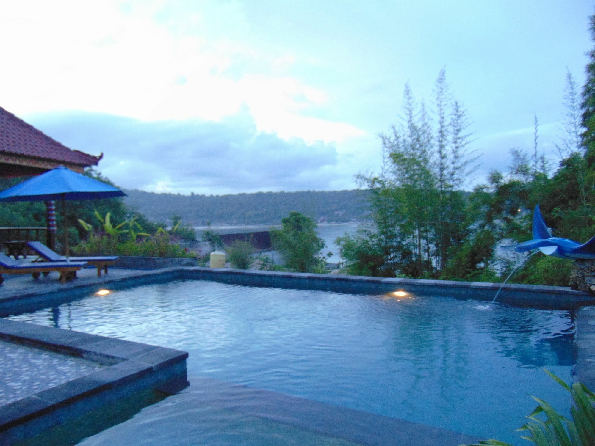Starfish Lembongan Hotel Nusa Lembongan  Exterior photo